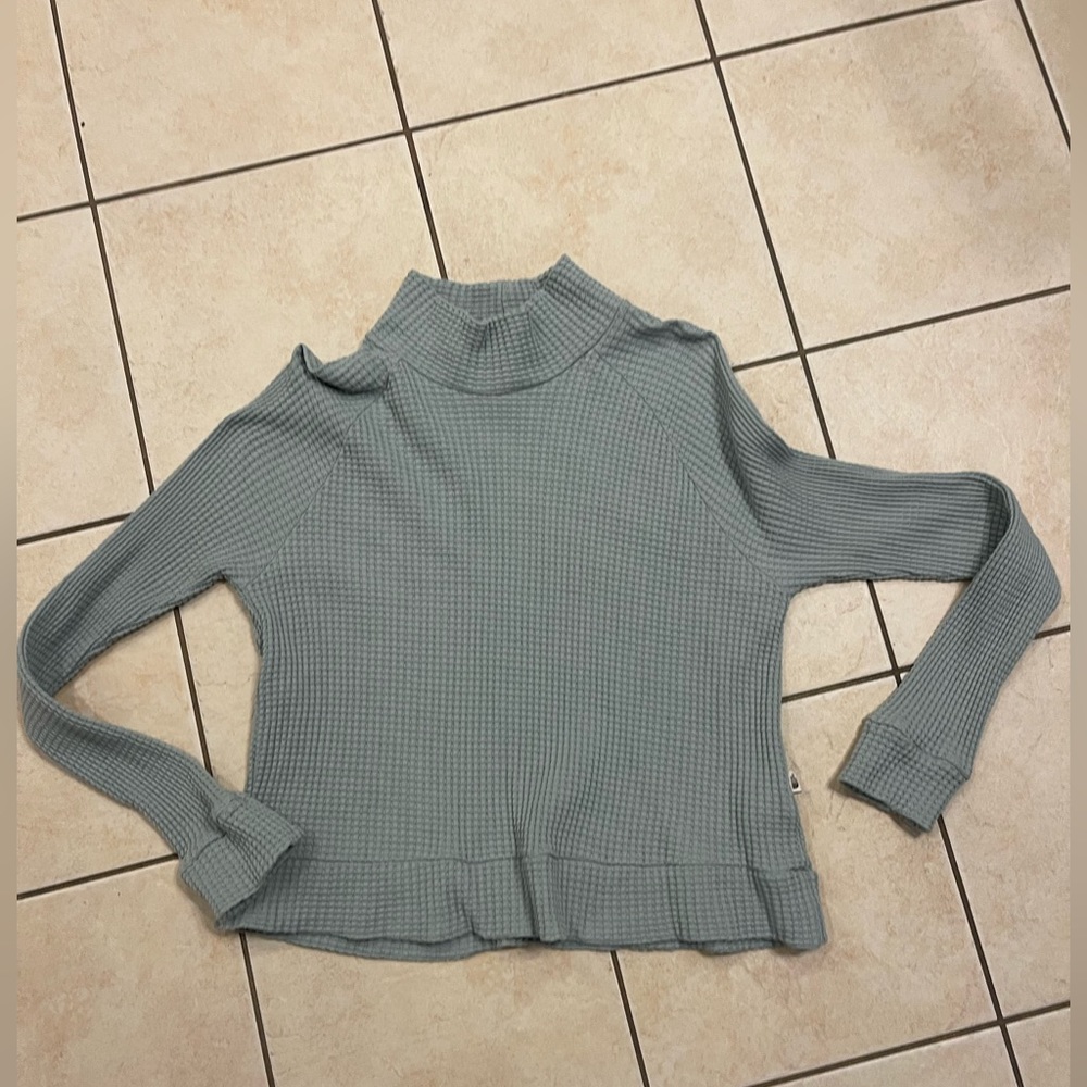 North Face top